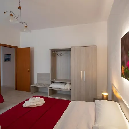 Casatrapani Guest house