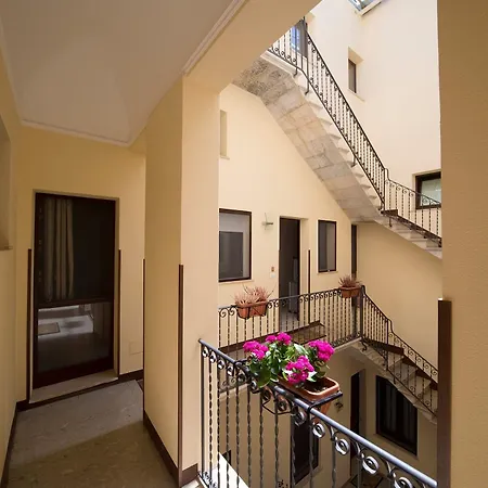 Casatrapani Guest house