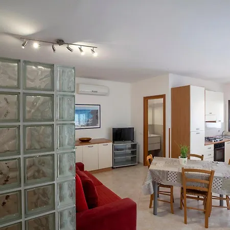 Casatrapani Pensionat 3*