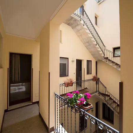 Casatrapani Penzion 3*
