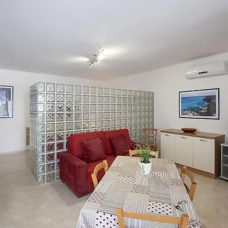 בית הארחה Casatrapani